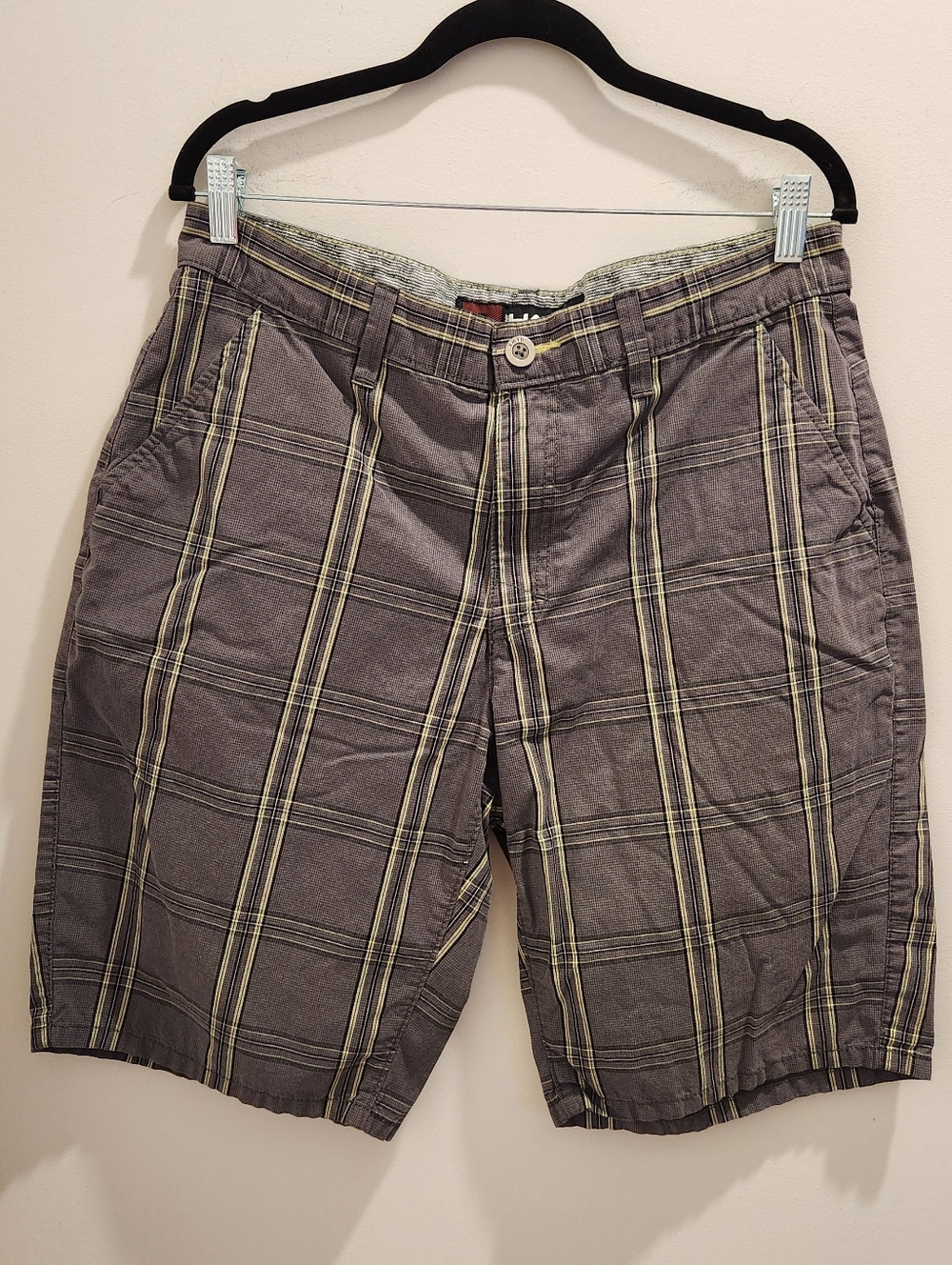 Tony Hawk Gray Plaid Y2K Skate Shorts with Yellow Stripes